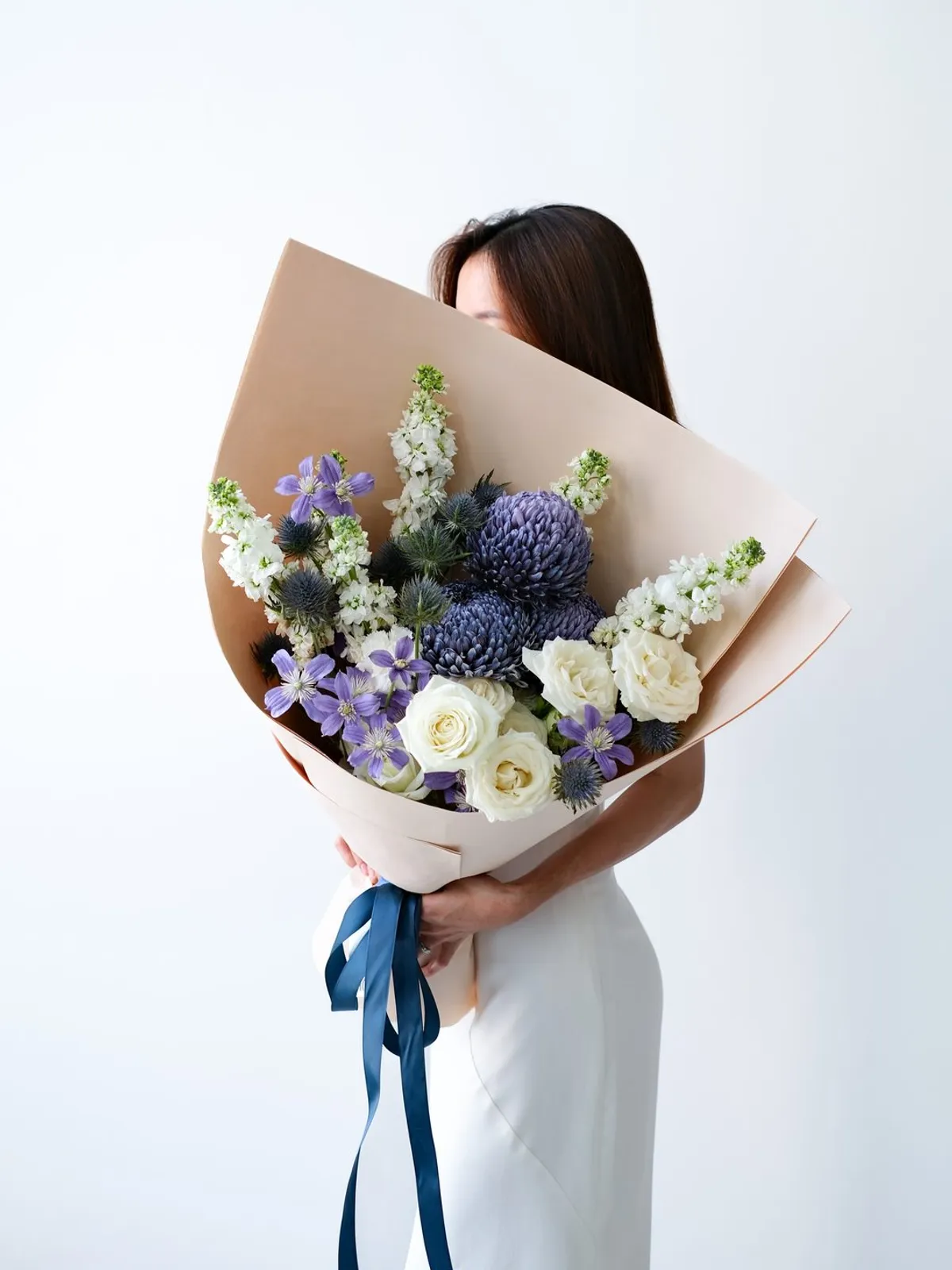 Clematis cho Sinh Nhật và Sự Kiện: Nơi Hoa Kể Chuyện Tinh Tế